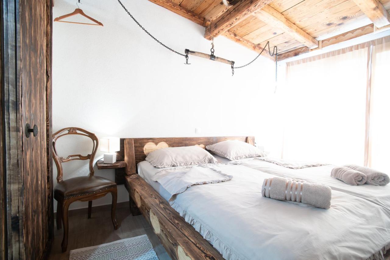 Casa Coronica Villa เซโชเล ภายนอก รูปภาพ